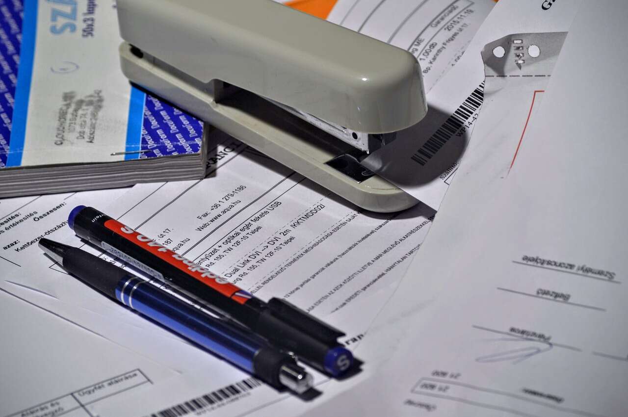 invoice template features