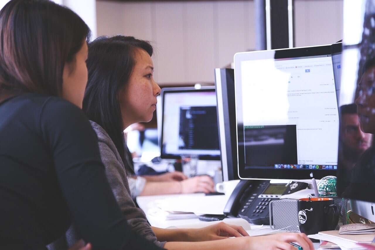 drawbacks of outsourcing