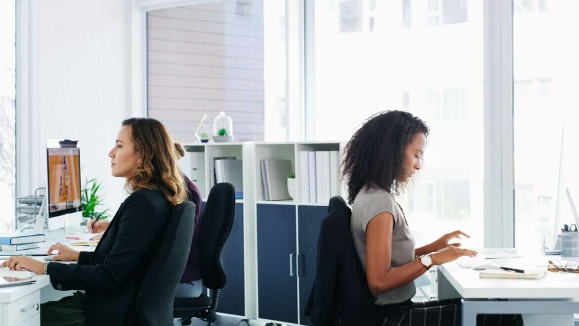 what is a hybrid workforce