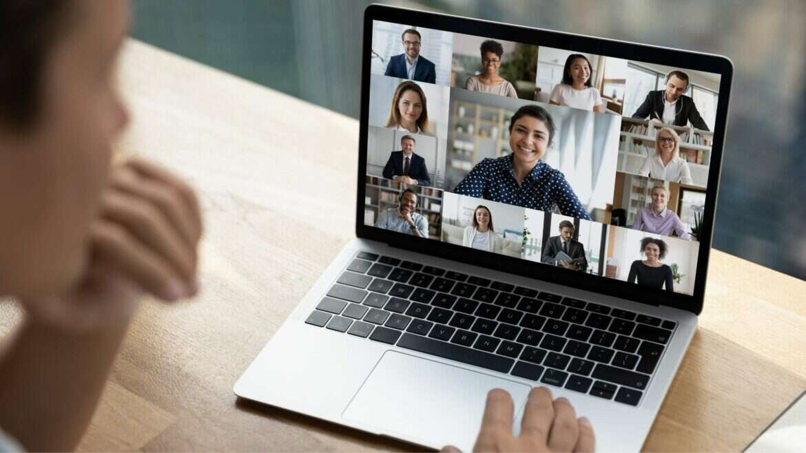 how to make someone else a host on zoom
