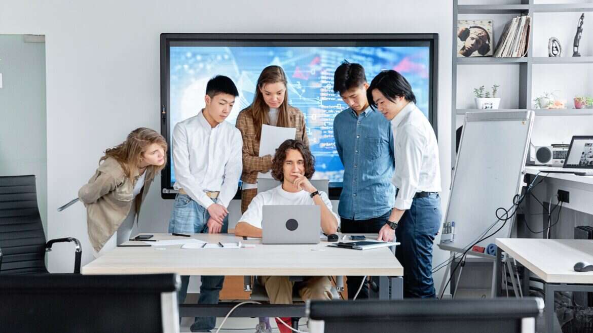 Offshoring Software Development